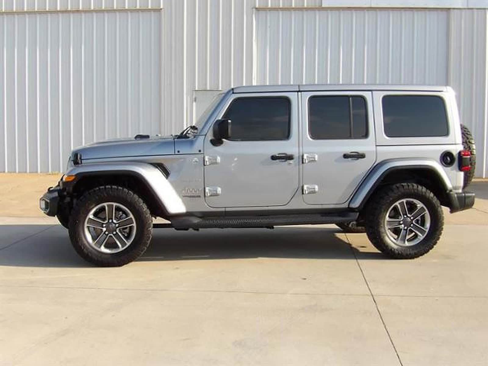 Used 2018 Jeep All-New Wrangler Unlimited Sahara with VIN 1C4HJXEG8JW119878 for sale in Kingfisher, OK