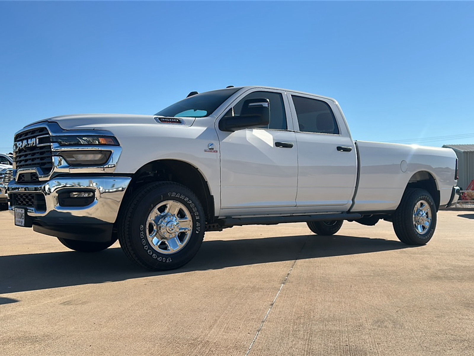 2027 Ram 3500 TRADESMAN CREW CAB 4X4 Pickup