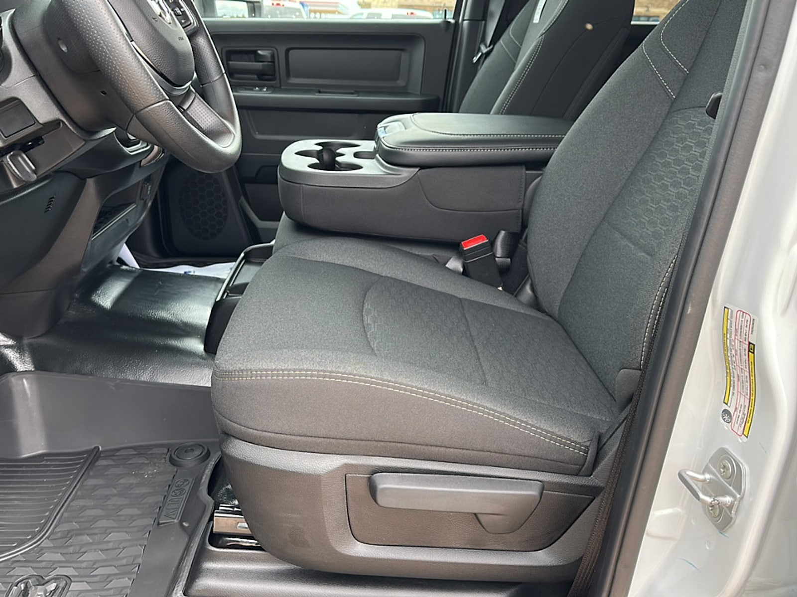 2026 RAM 3500 Tradesman - Photo 7