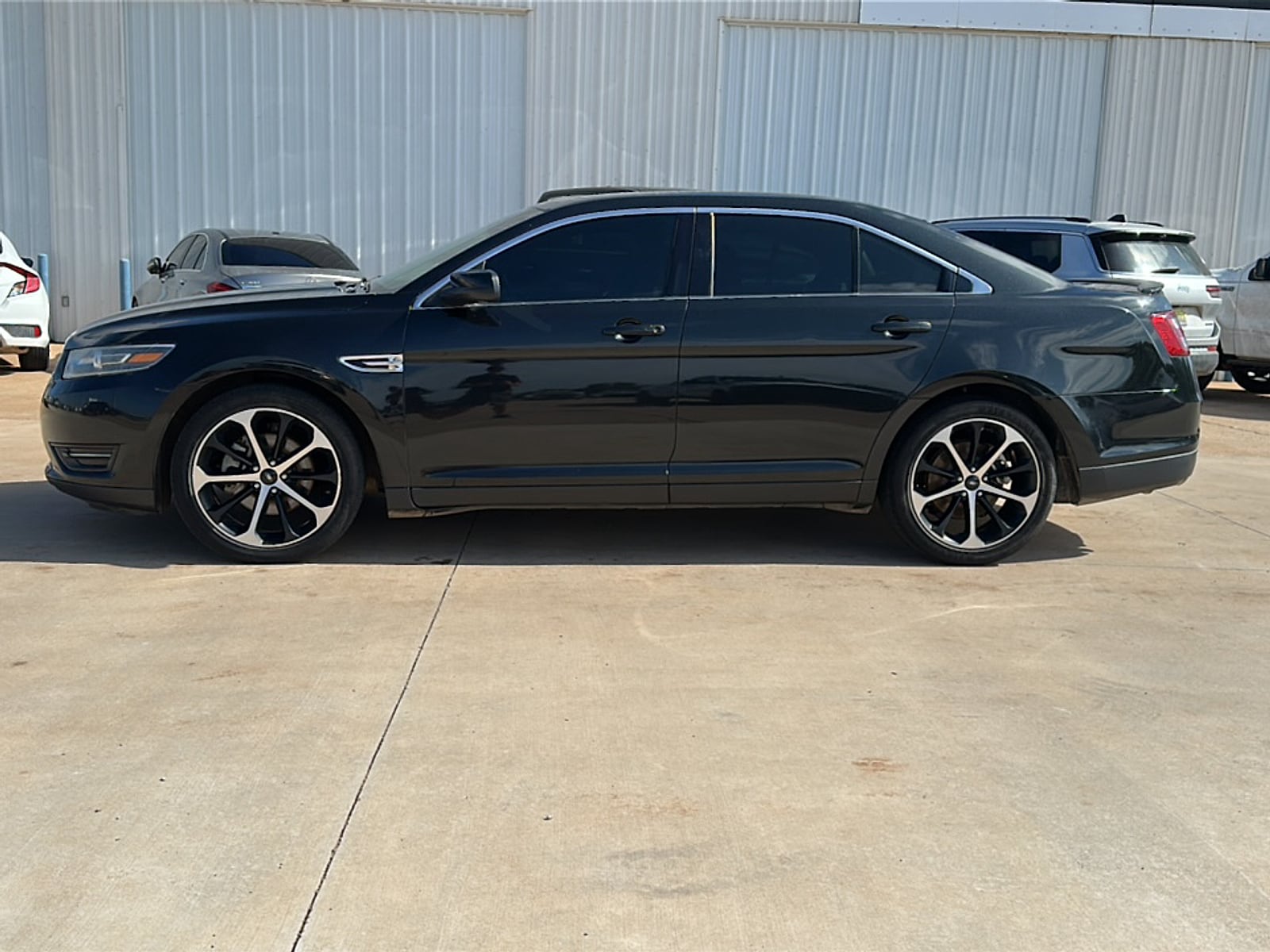 Used 2015 Ford Taurus SEL with VIN 1FAHP2E86FG137541 for sale in Kingfisher, OK