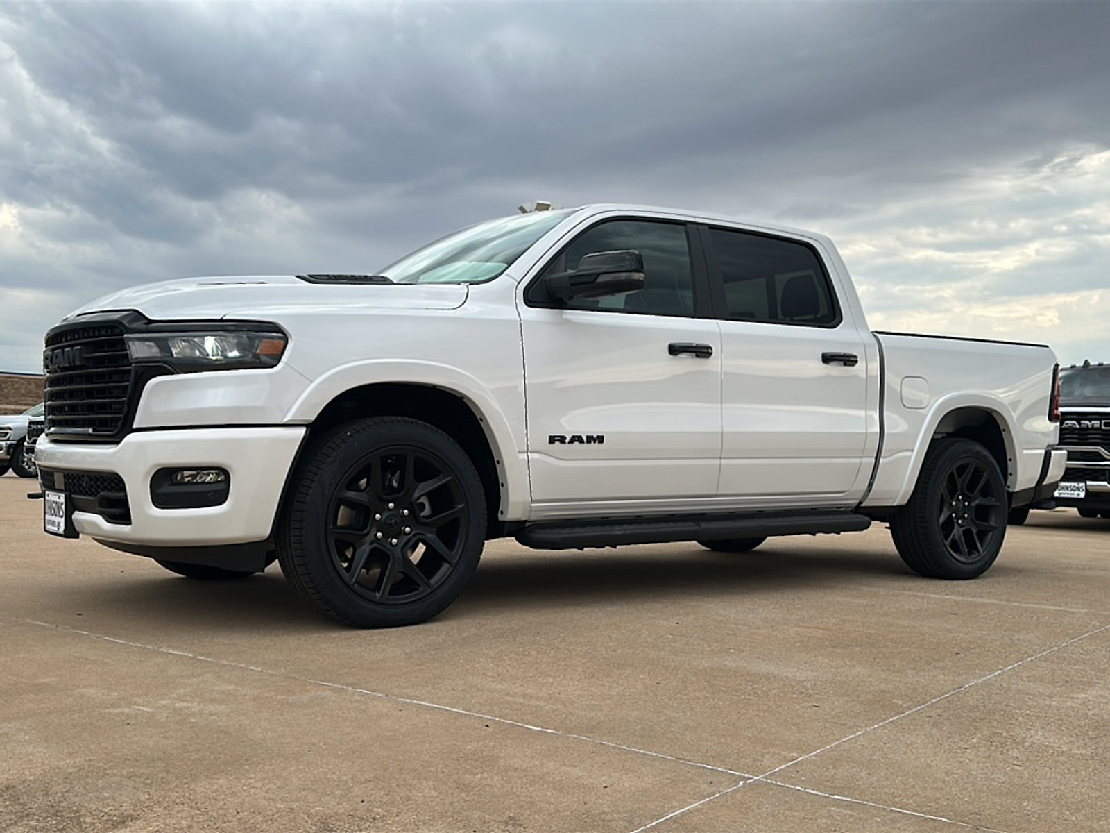 2027 Ram 1500 LARAMIE CREW CAB 4X4 Pickup