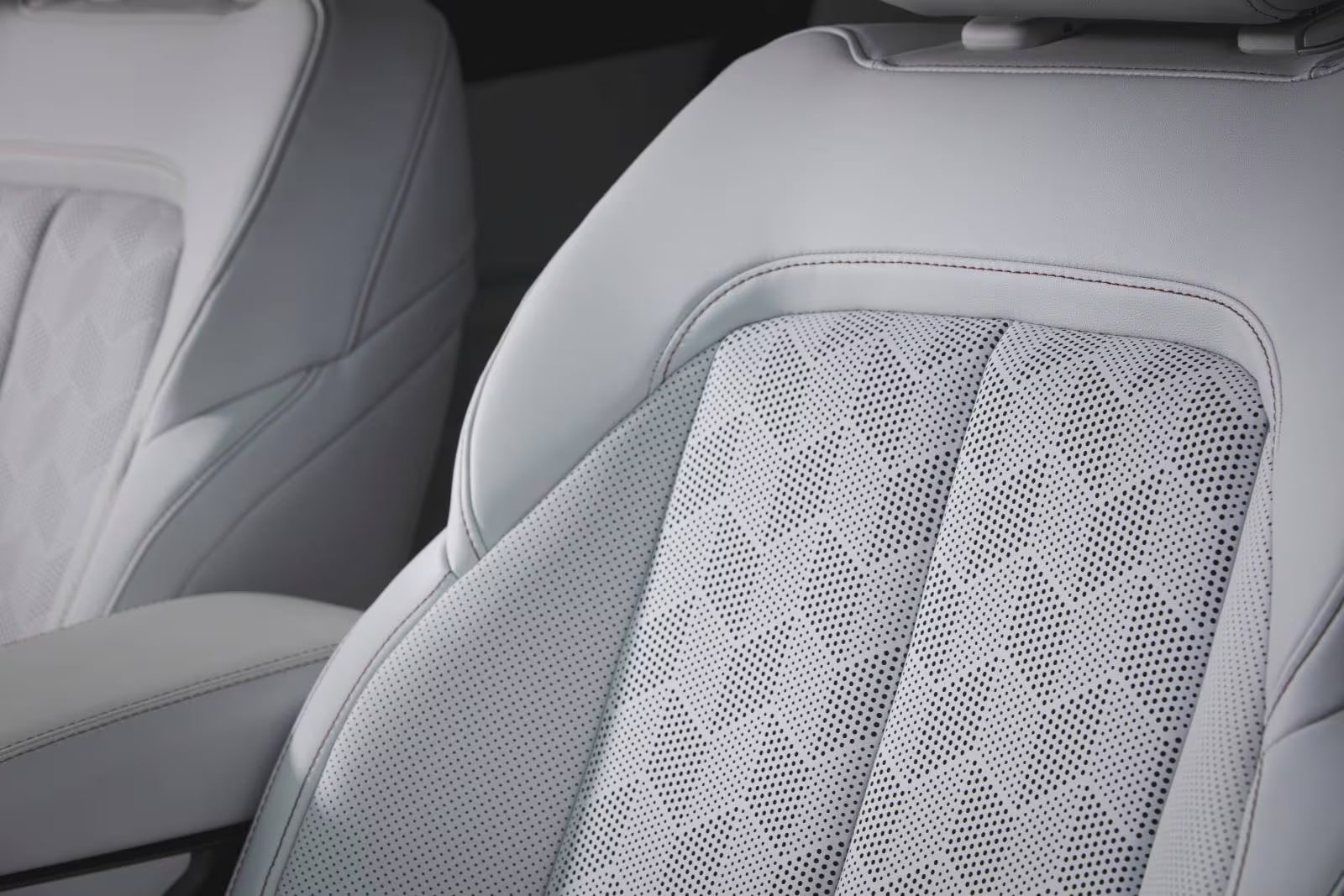 2026 Jeep Cherokee interior