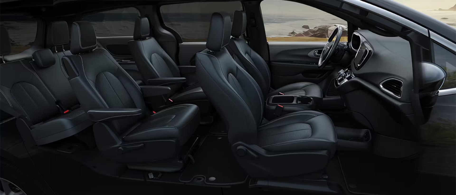 2026 Chrysler Voyager and Chrysler Pacifica interior and cargo comparison