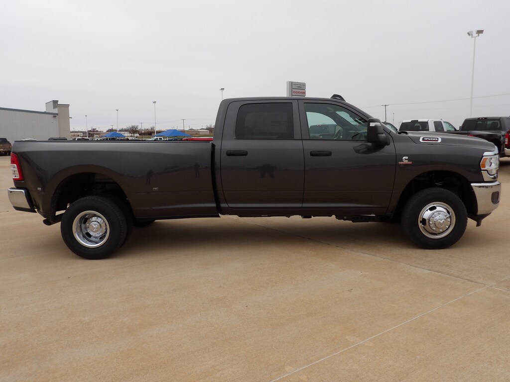 New 2024 Ram 3500 STK R311 Johnsons of Kingfisher in Kingfisher, OK