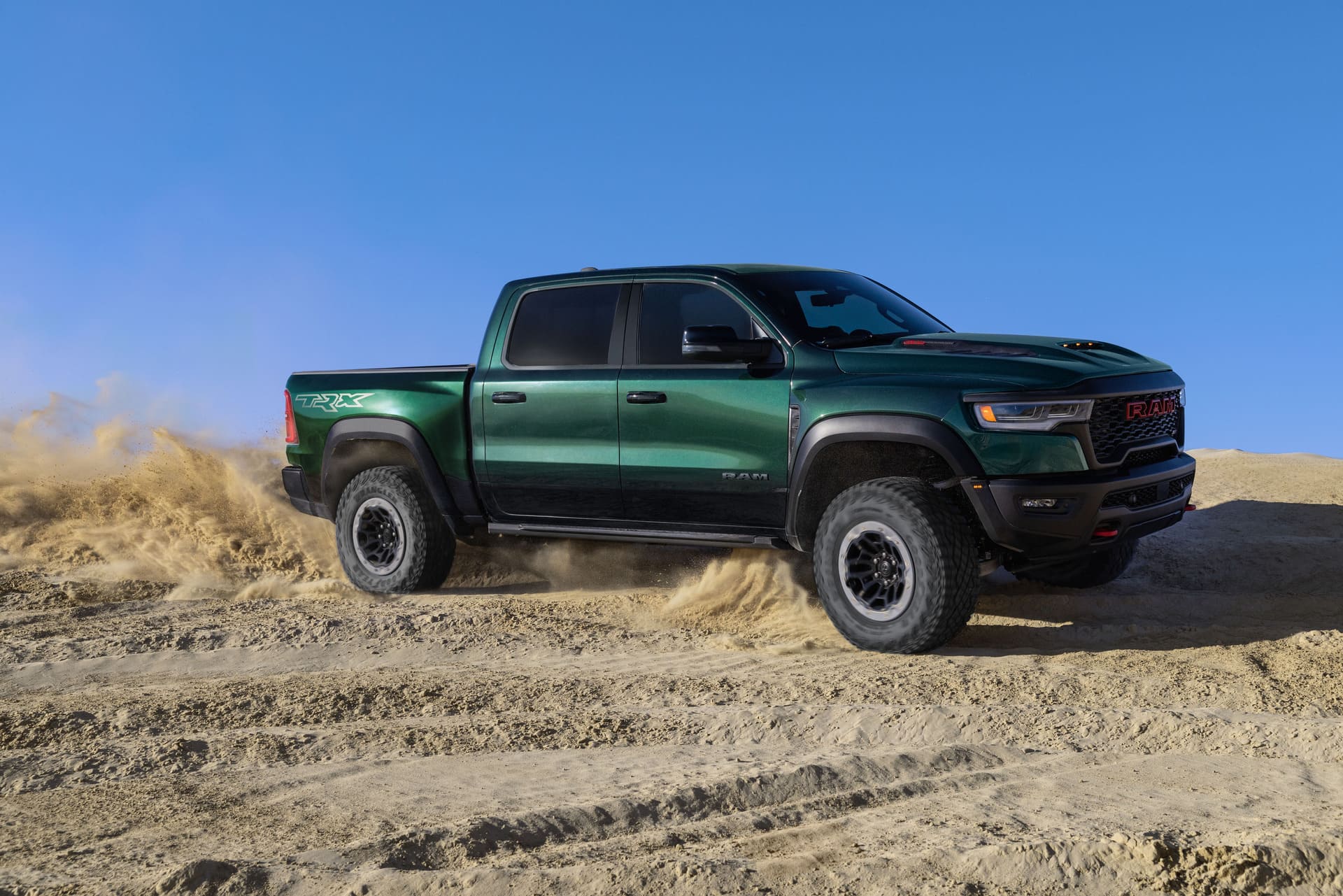 2027 Ram 1500 and 2027 Chevy Silverado 1500 performance comparison
