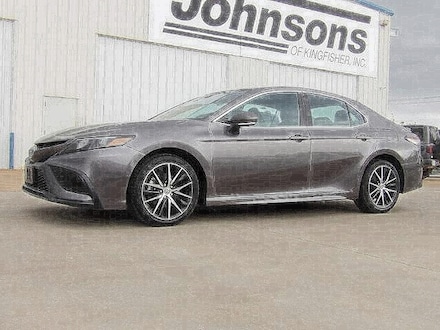 2022 Toyota Camry SE SE  Sedan