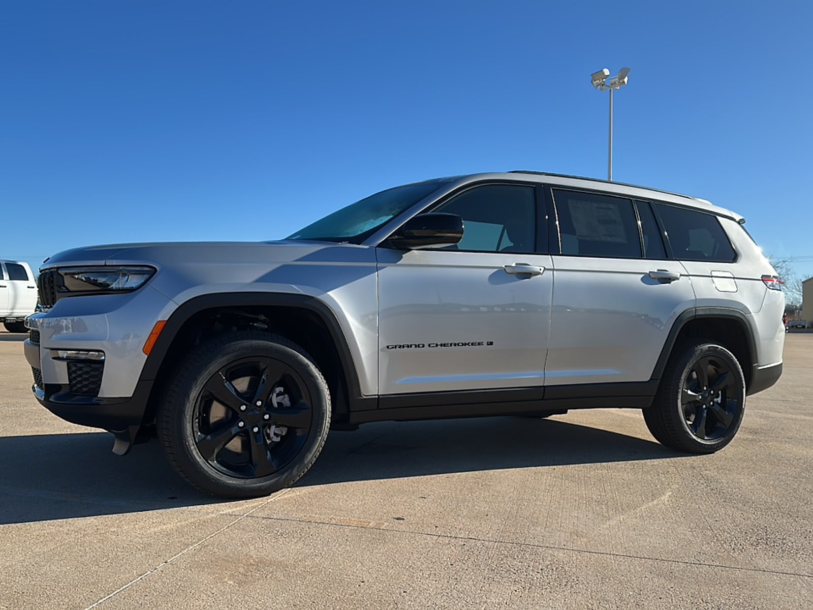 2025 Jeep Grand Cherokee L Limited's photo