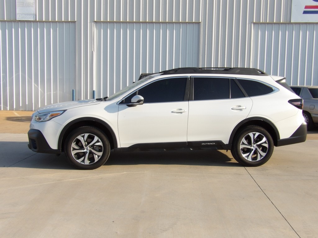 Used 2022 Subaru Outback Limited with VIN 4S4BTANCXN3106871 for sale in Kingfisher, OK