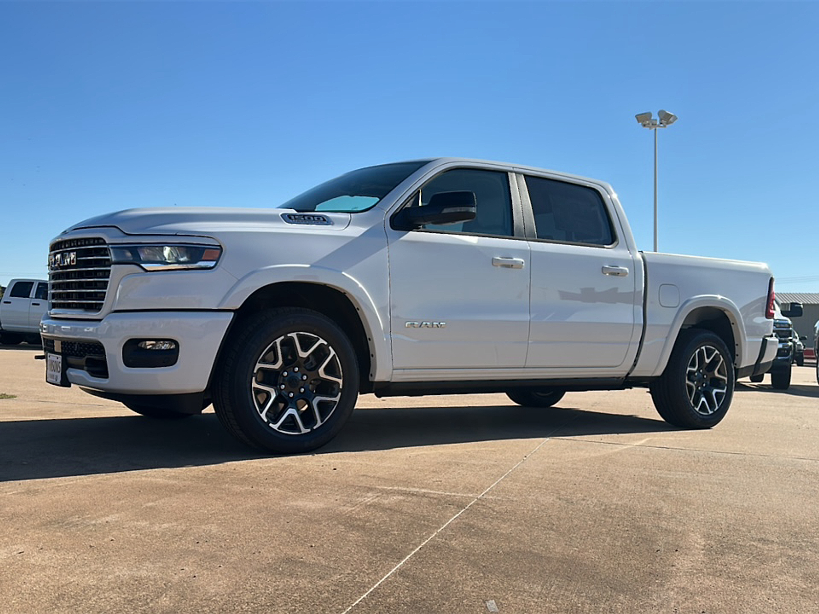 2027 Ram 1500 LARAMIE CREW CAB 4X4 Pickup
