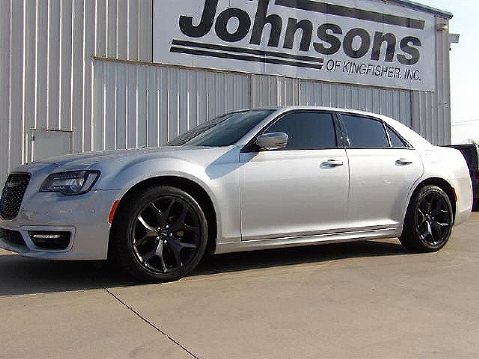 2022 Chrysler 300 Touring L's photo