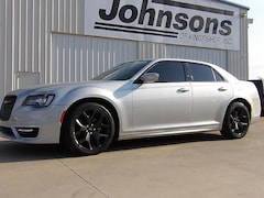 2022 Chrysler 300 Touring L Touring L  Sedan