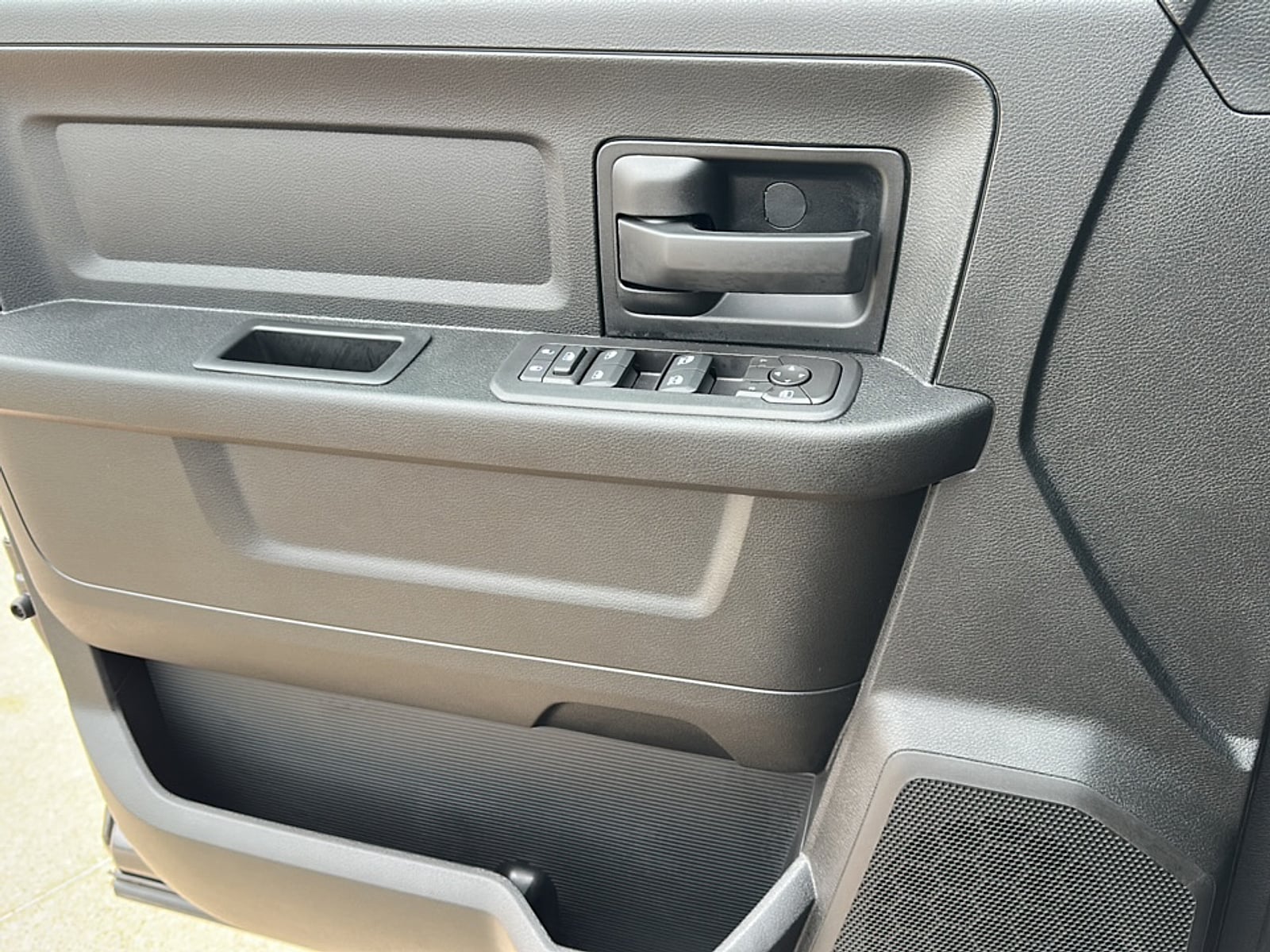 2026 RAM 2500 Tradesman - Photo 13
