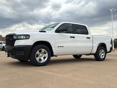 2027 Ram 1500 TRADESMAN CREW CAB 4X4 Pickup