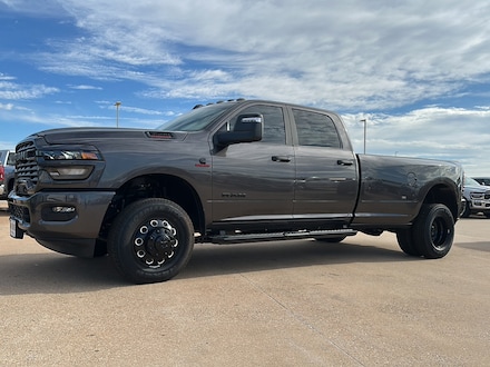 2026 Ram 3500 Big Horn Crew Cab 4x4 8 Box Pickup