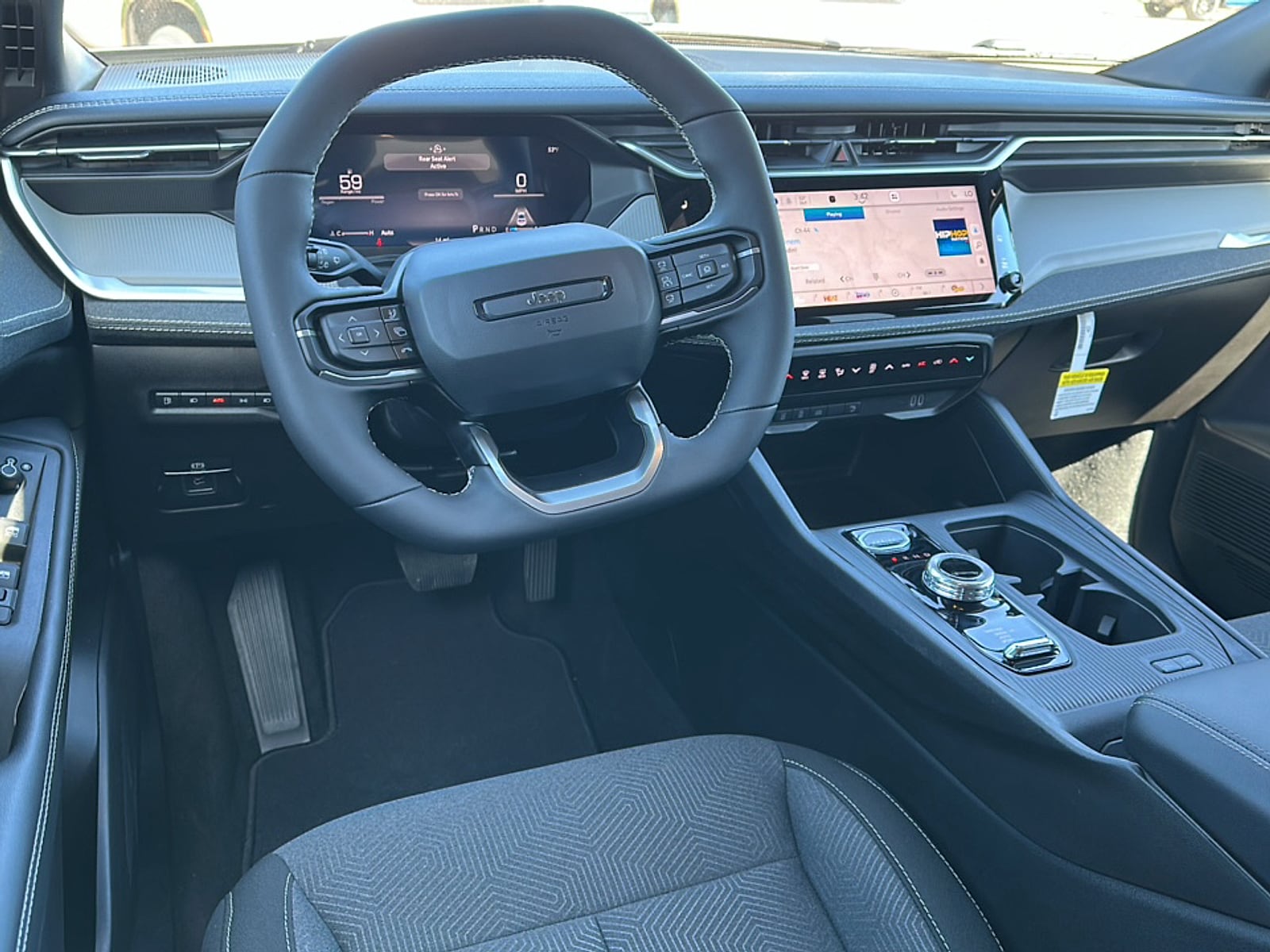 2026 Jeep Cherokee Laredo - Photo 6
