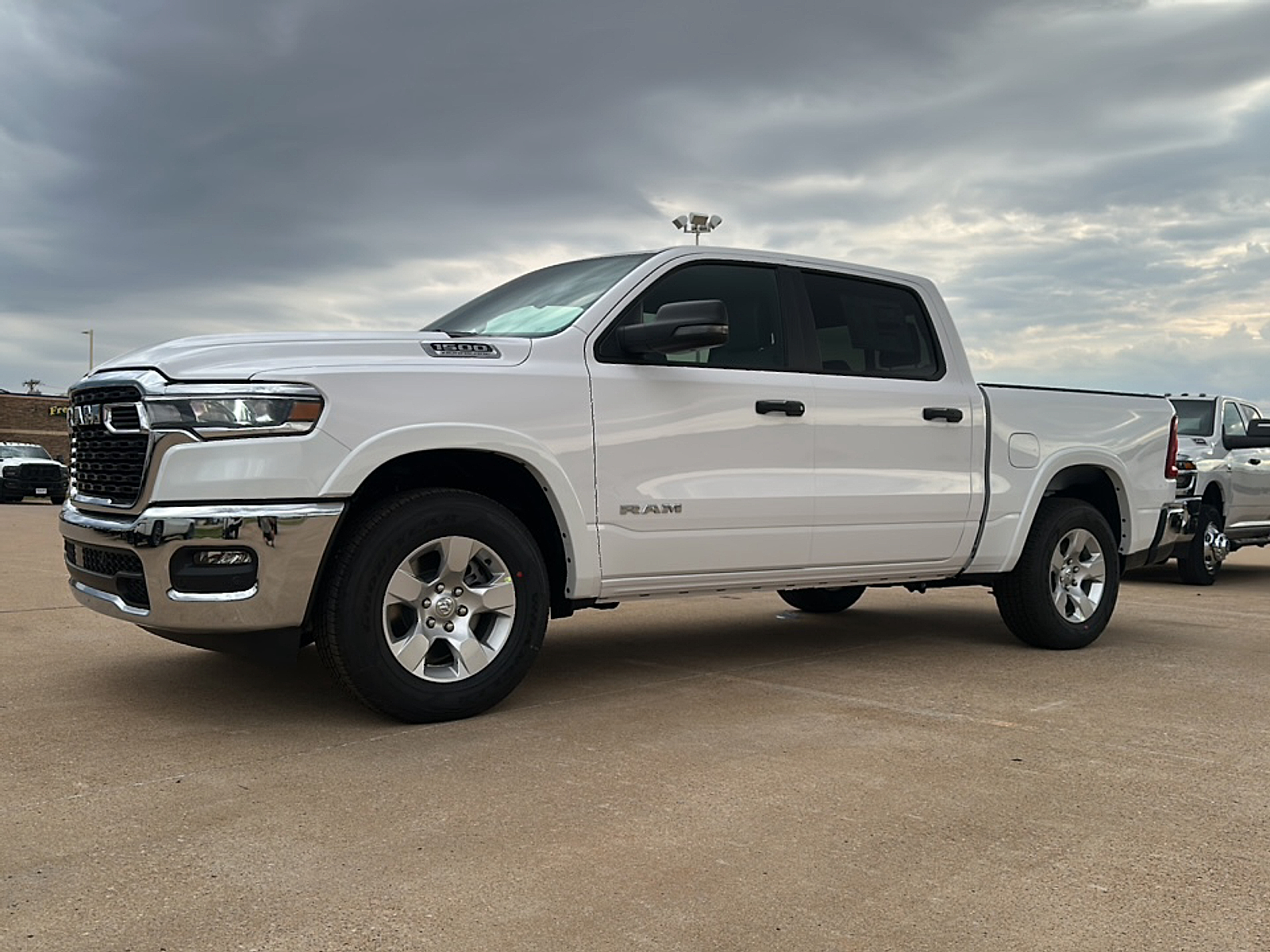 2027 Ram 1500 BIGHORN/LONESTAR CREW 4X4 Pickup