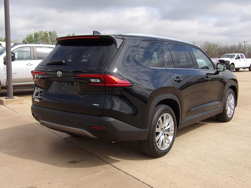 Used 2024 Toyota Grand Highlander Platinum AWD Platinum SUV