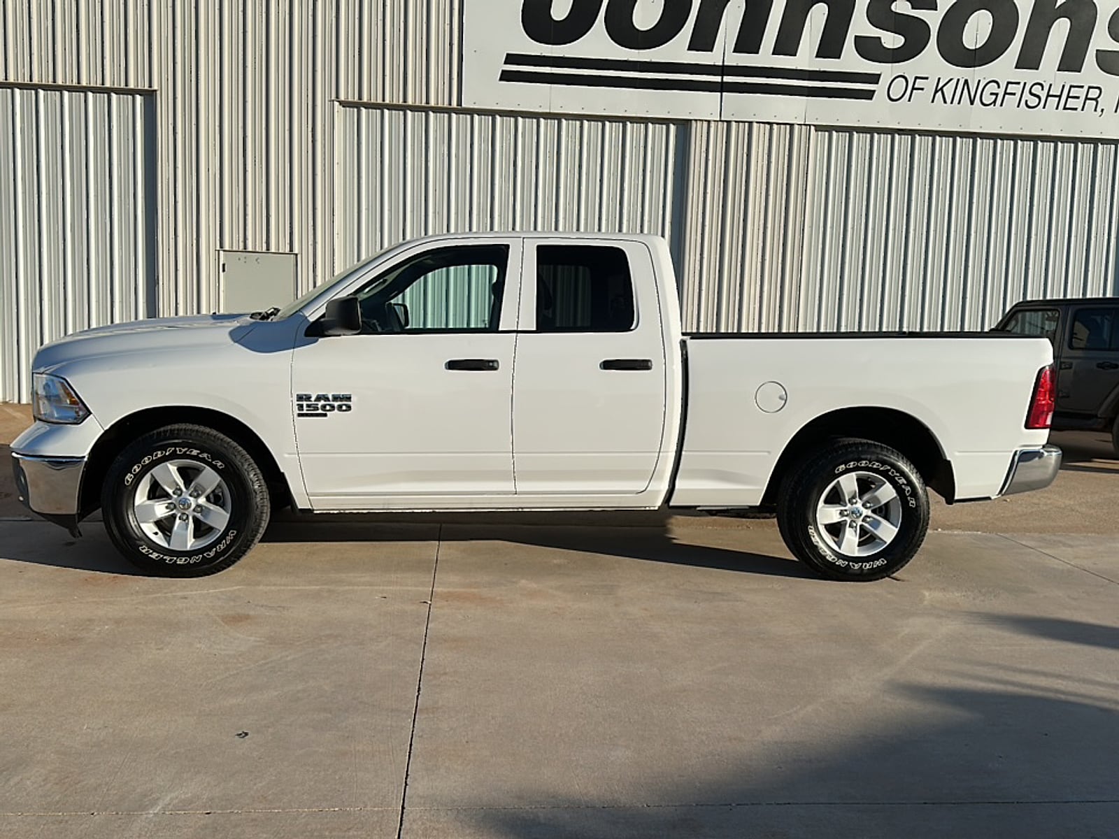 Used 2019 RAM Ram 1500 Classic Tradesman with VIN 1C6RR6FG2KS677361 for sale in Kingfisher, OK