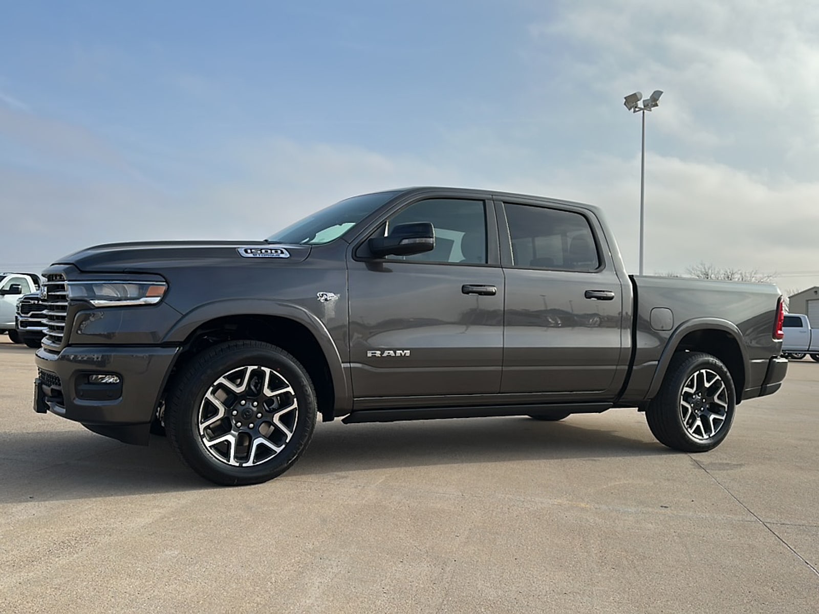 2026 RAM Ram 1500 Pickup Laramie's photo