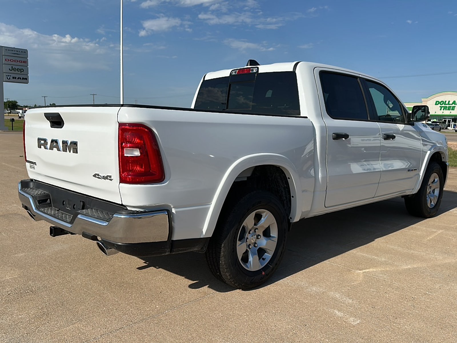 2026 RAM 1500 Big Horn/Lone Star - Photo 3