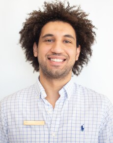 Staff member Mahmoud Ahmed from 8b1d2f0d1cdd