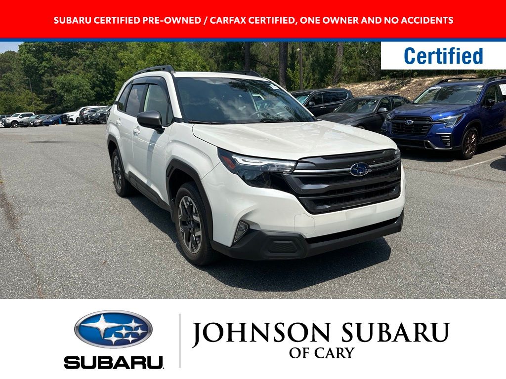 2025 Subaru Forester Premium's photo