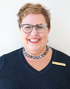 Staff member Kelly Flis from 8b1d2f0d1cdd