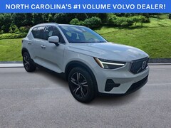 2025 Volvo XC40 B5 Core Bright Theme SUV