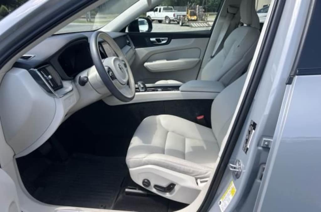 Used 2024 Volvo XC60 B5 Plus Dark SUV