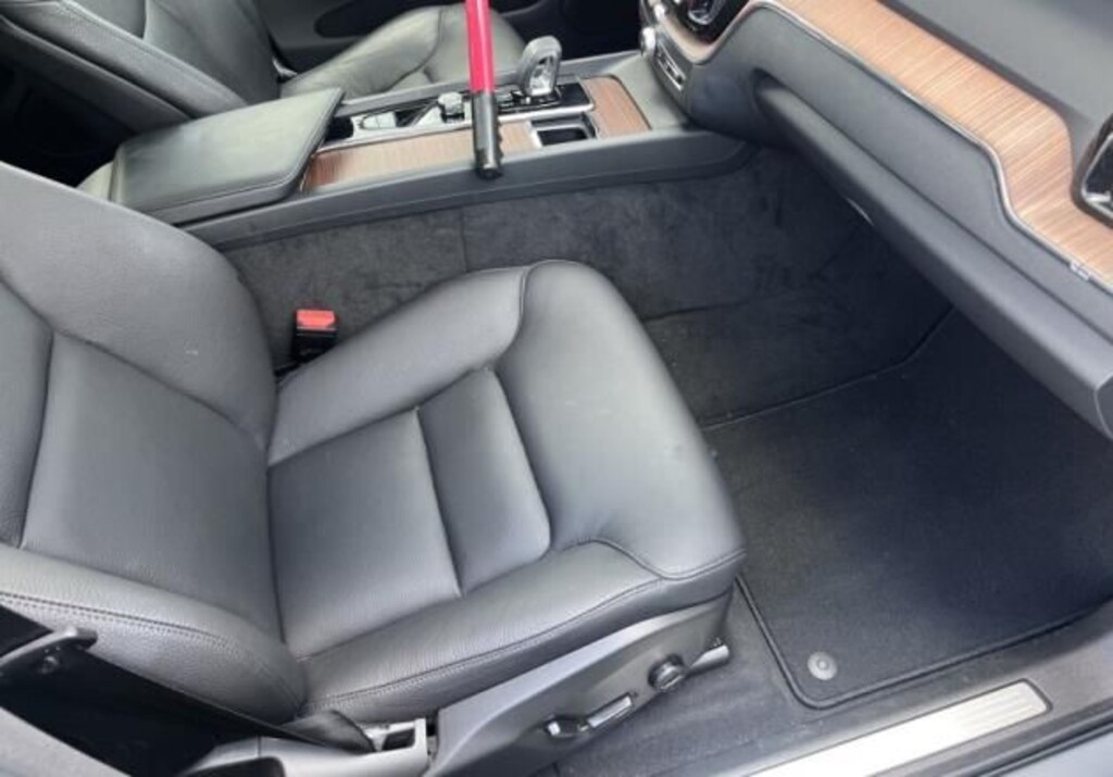Used 2024 Volvo XC60 B5 Plus Dark SUV