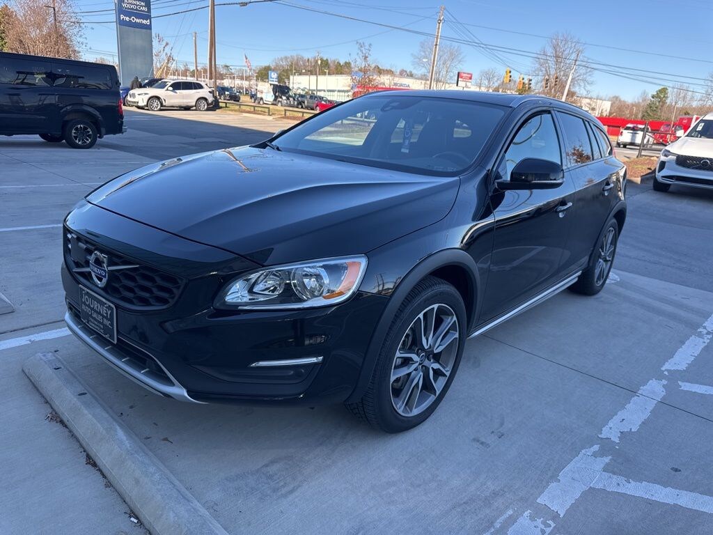Used 2017 Volvo V60 Cross Country T5 AWD Wagon