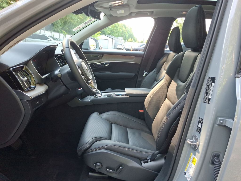2026 Volvo XC90 Ultra - Photo 6