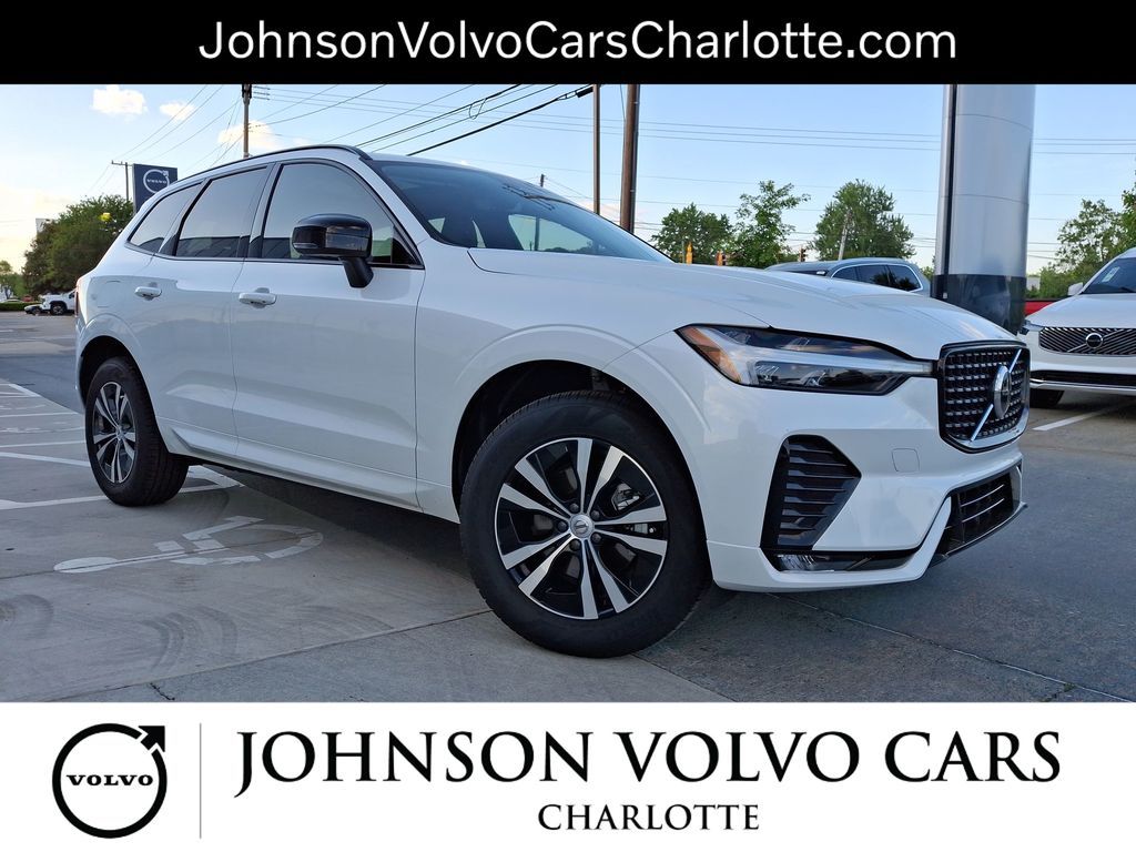 2025 Volvo XC60 Core's photo