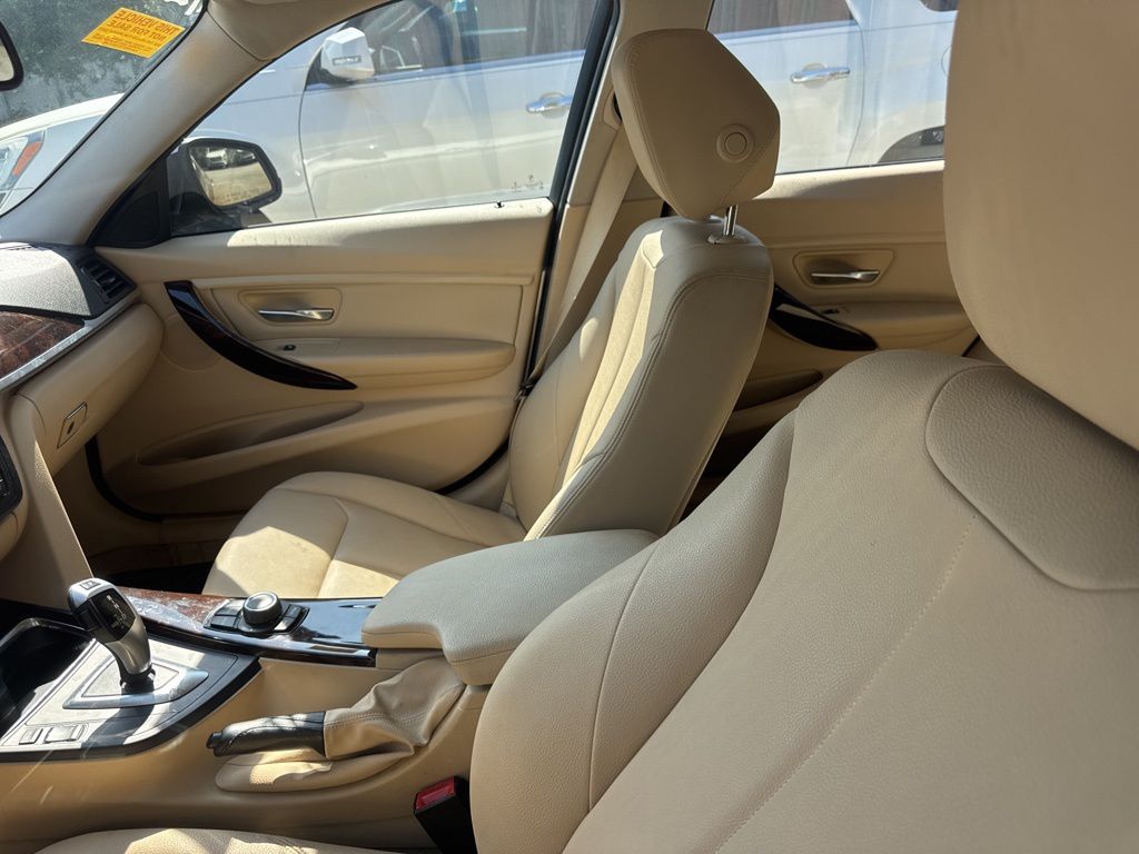 2014 Bmw 320i SA photo 3