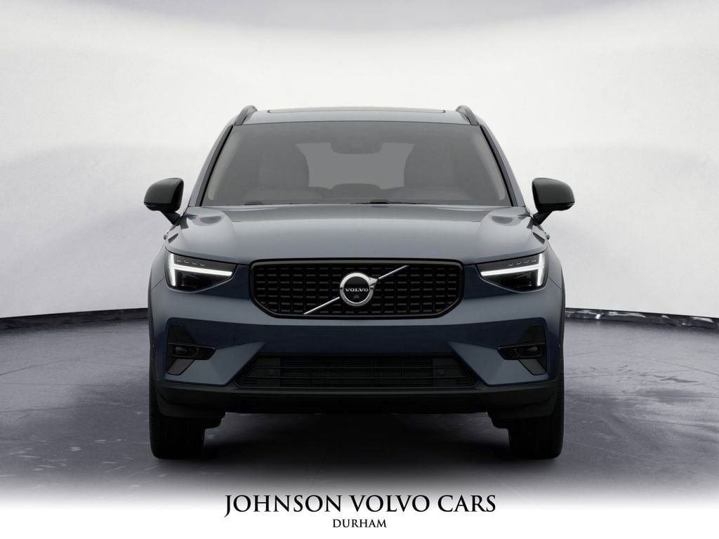 New 2026 Volvo XC40 B5 Ultra SUV