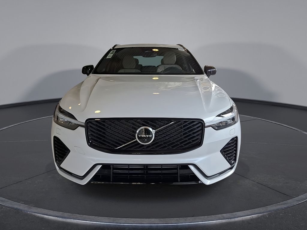 New 2026 Volvo XC60 plug-in hybrid T8 Plus SUV