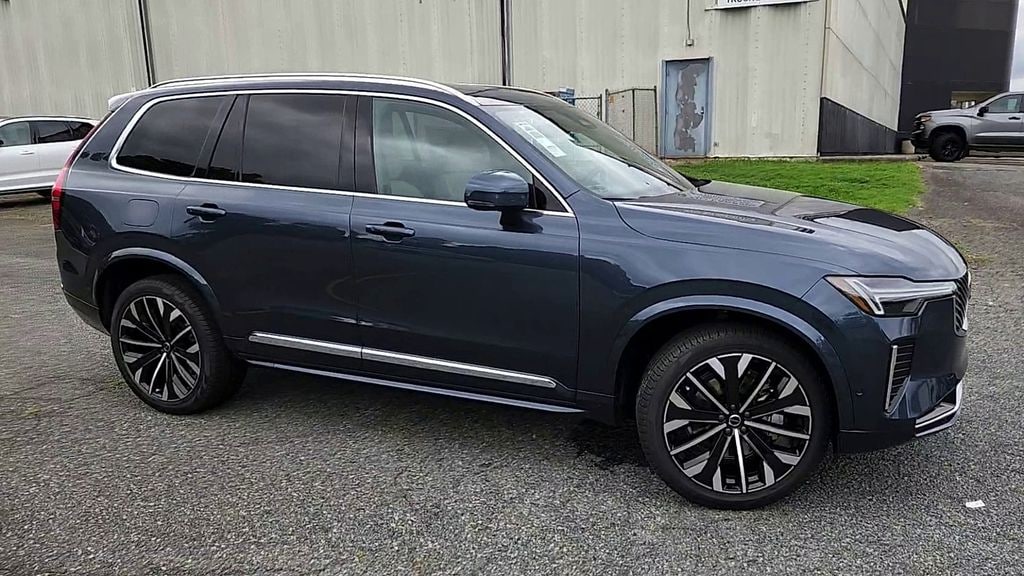 New 2026 Volvo XC90 B6 Plus 7-Seater SUV