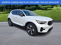 2026 Volvo XC40 B5 Plus SUV
