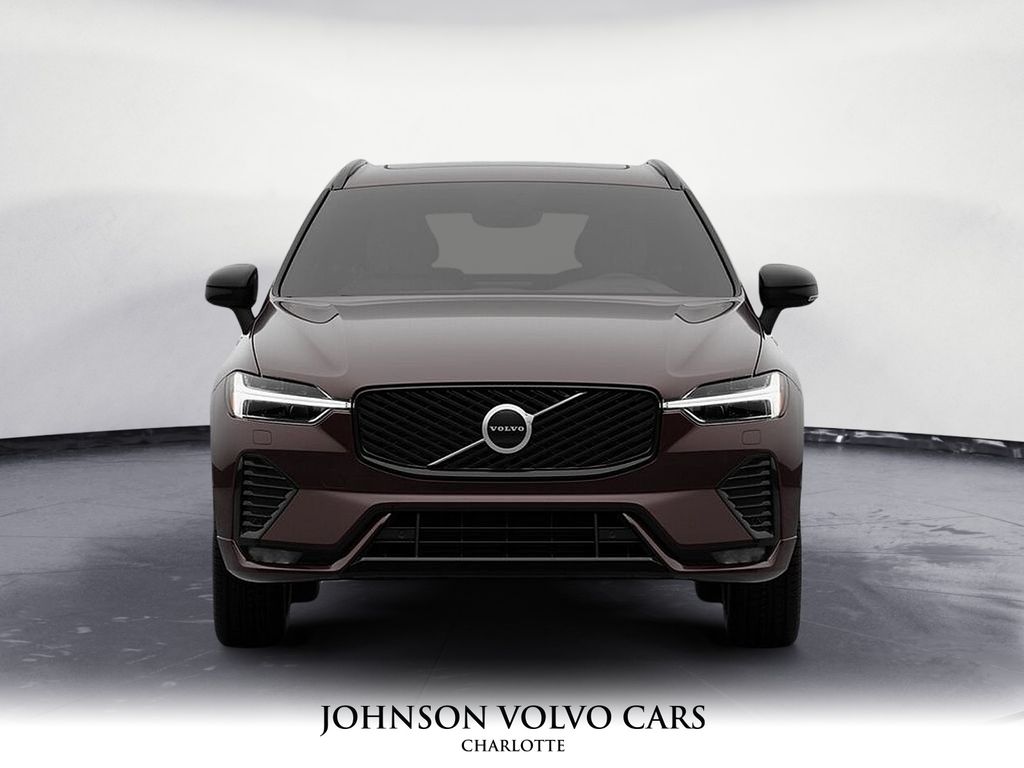 2026 Volvo XC60 B5 Core photo 2