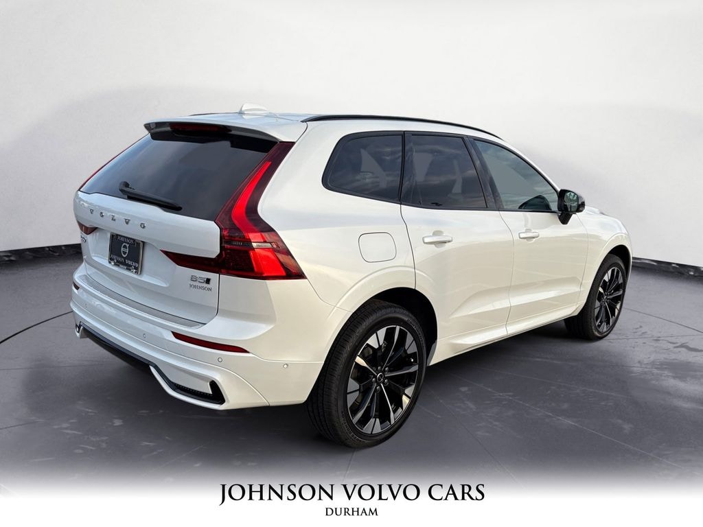 New 2026 Volvo XC60 B5 Plus SUV
