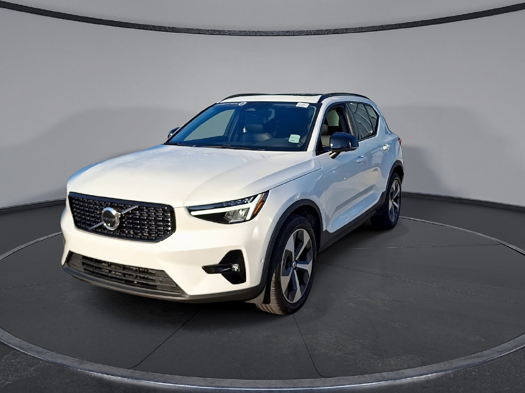 Certified 2025 Volvo XC40 B5 Plus Dark Theme SUV
