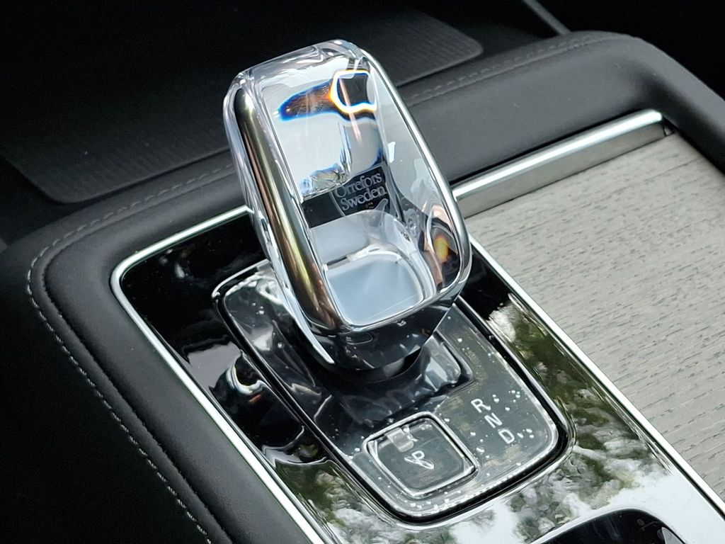 2026 Volvo XC90 Ultra - Photo 7