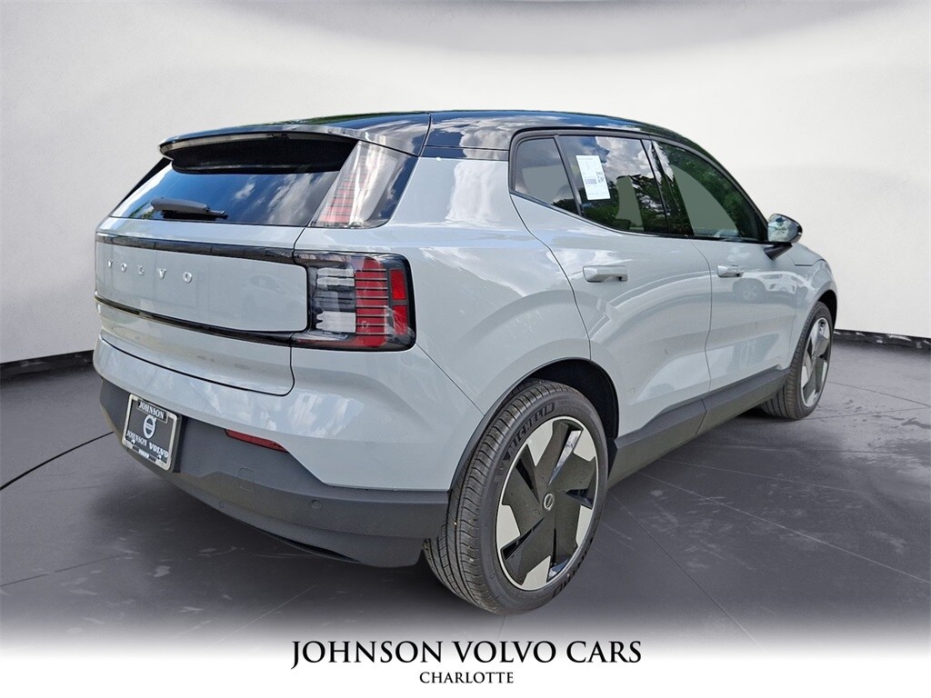 2025 Volvo EX30 Plus - Photo 12