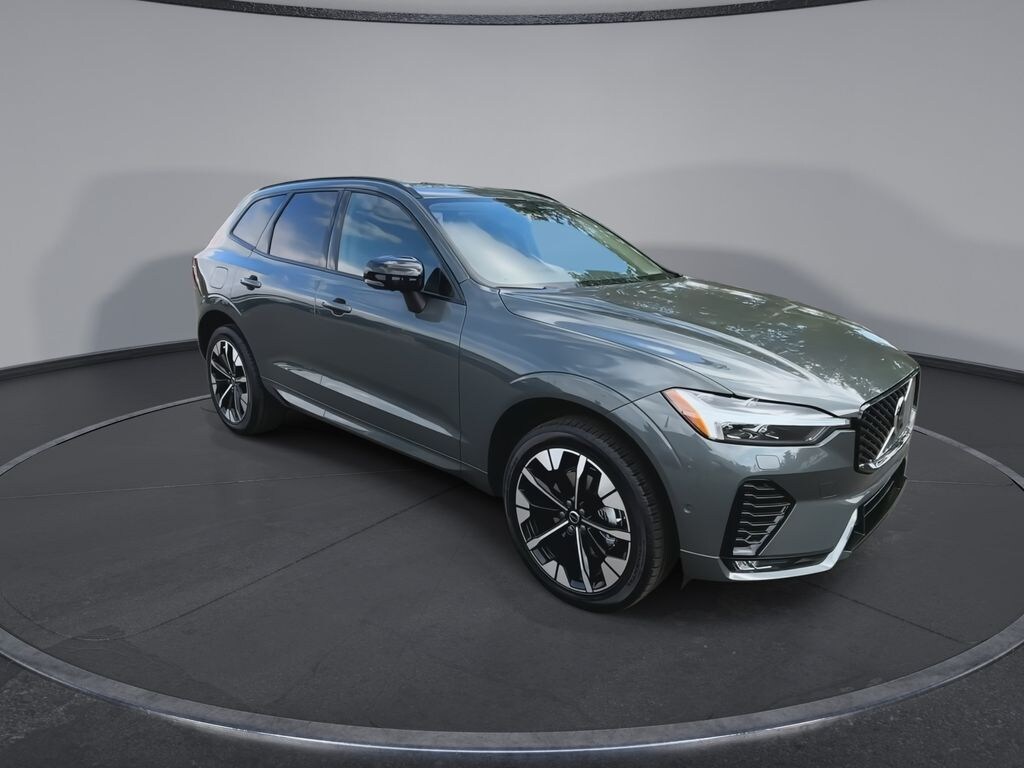 New 2026 Volvo XC60 B5 Plus SUV