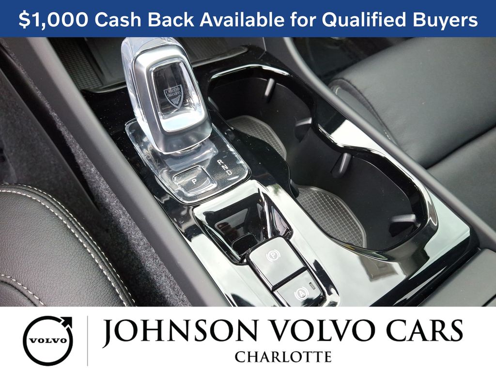 2026 Volvo XC40 Ultra - Photo 7