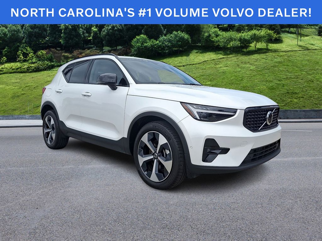 2026 Volvo XC40
