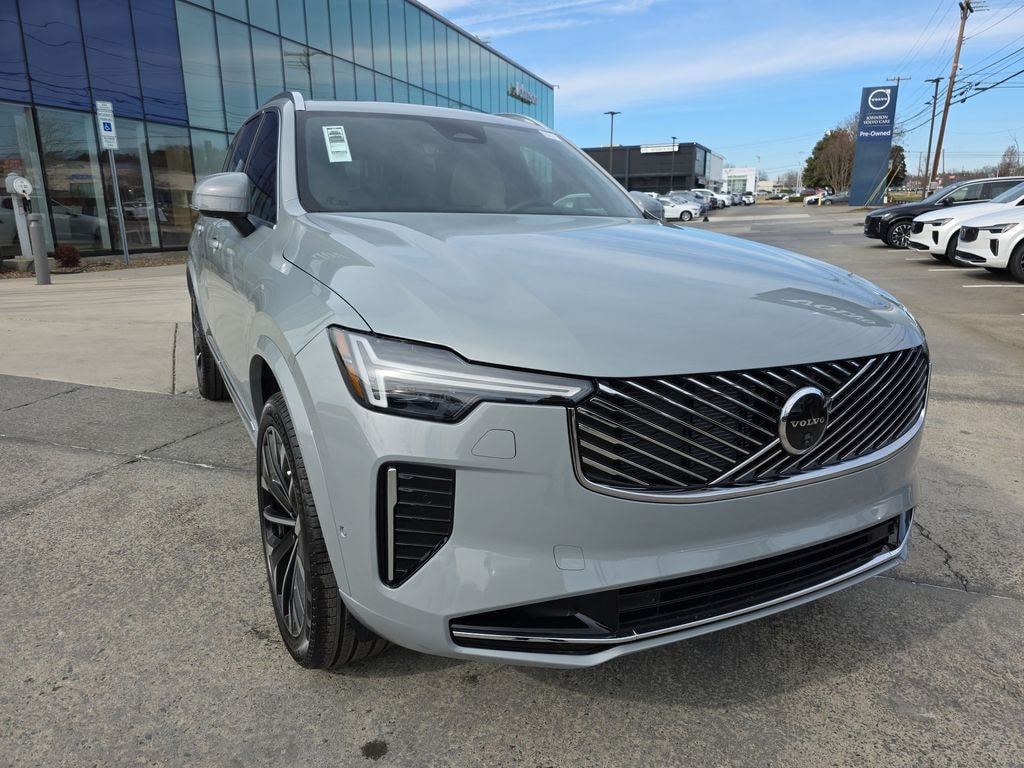 New 2026 Volvo XC90 plug-in hybrid T8 Plus 7-Seater SUV