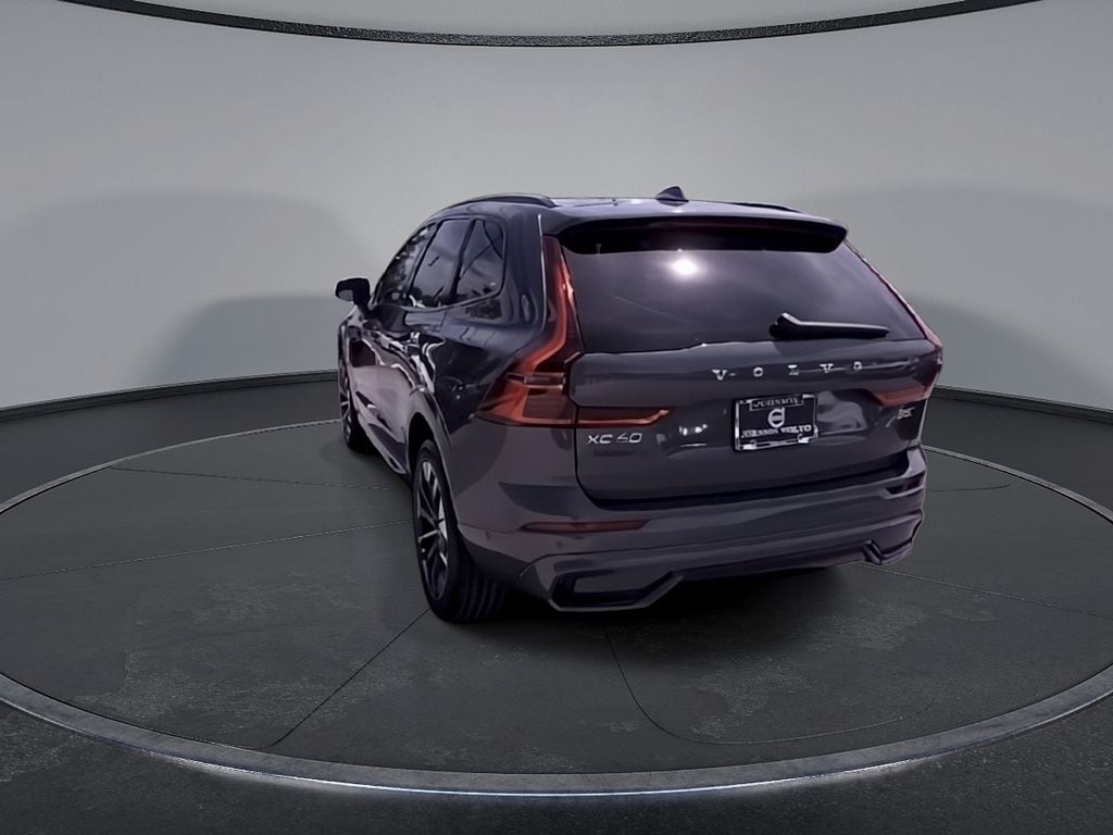 New 2026 Volvo XC60 B5 Plus SUV