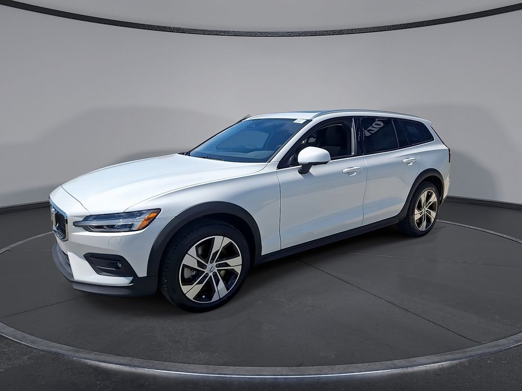 New 2026 Volvo V60 Cross Country B5 Plus Wagon