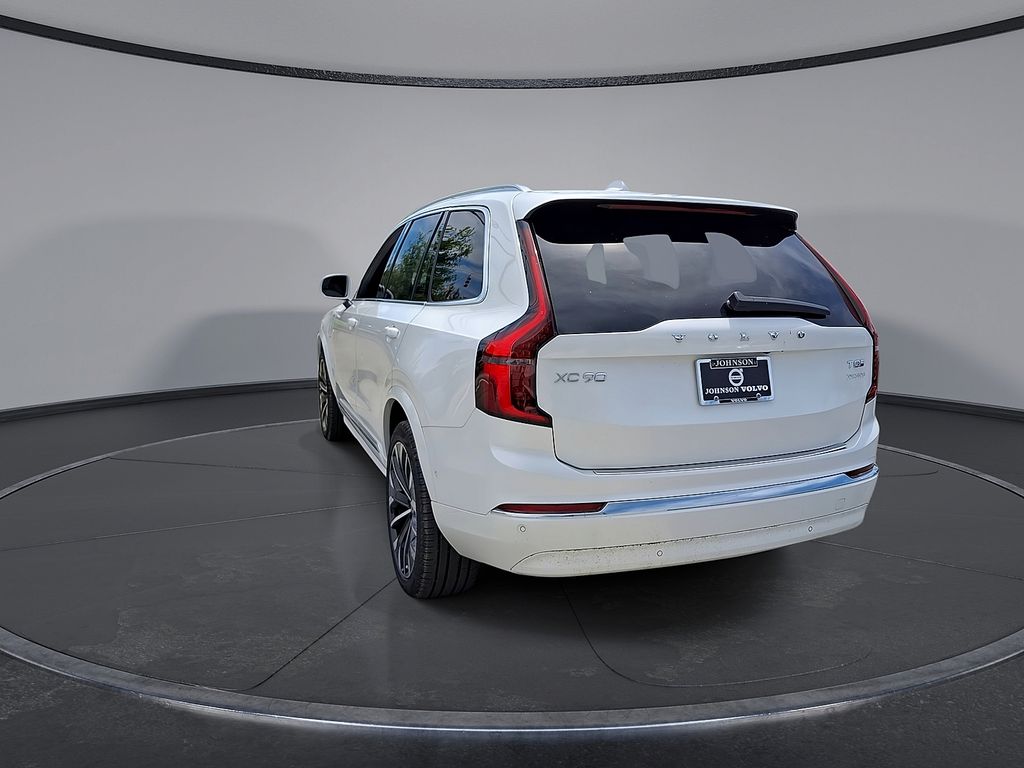 2026 Volvo XC90 Plus - Photo 9